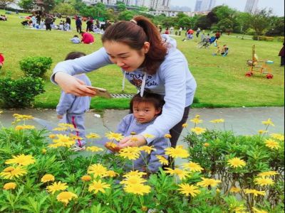 与春天握手，携快乐同行——远恒佳实验幼儿园小班组踏青活动